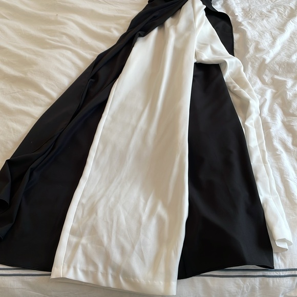 Betsy and Adam black high neck sleeveless jumpsuit - Picture 5 of 6